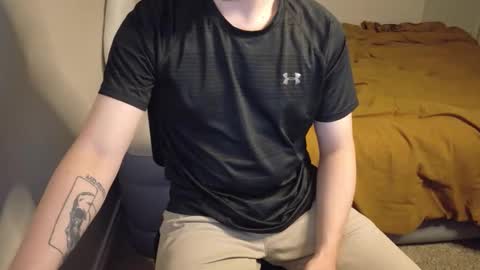 Snapshot of isaac_sheffield chatting on 11.26.25 isaac online show from 11.26.25