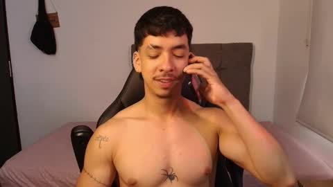 Snapshot of isaac_sttone01 chatting on 05.23.26 muscle isaac online show from 05.23.26