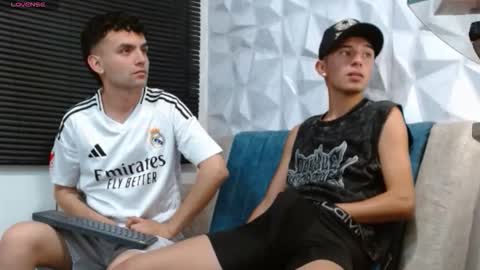 Snapshot of isaac_tan chatting on 12.14.25 Isaac tan online show from 12.14.25