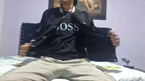 Snapshot of isaac_winter_ chatting on 10.01.25 Isaac online show from 10.01.25