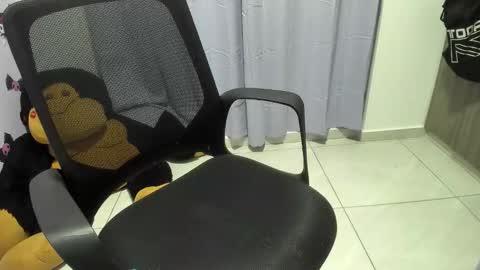 isaac online show from 10.26.25