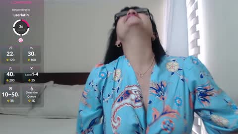 Snapshot of isabeel_sofia01 chatting on 01.28.25 Isabeel Sofia online show from 01.28.25