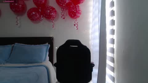 Snapshot of isabeel_sofia01 chatting on 02.11.25 Isabeel Sofia online show from 02.11.25