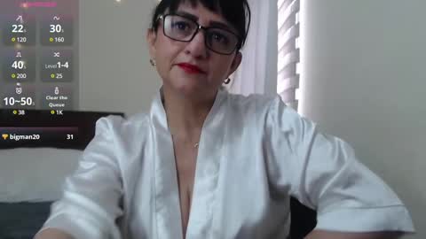 Snapshot of isabeel_sofia01 chatting on 03.02.25 Isabeel Sofia online show from 03.02.25