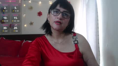 Snapshot of isabeel_sofia01 chatting on 03.08.25 Isabeel Sofia online show from 03.08.25