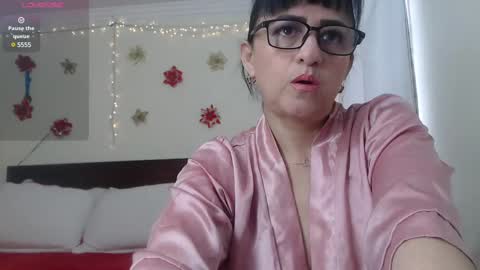Snapshot of isabeel_sofia01 chatting on 03.09.25 Isabeel Sofia online show from 03.09.25