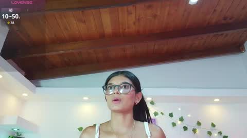 Isabel online show from 05.14.26