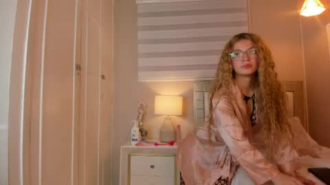 isabela__x online show from 05.08.26