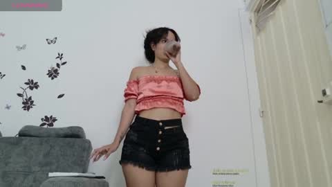 Snapshot of isabela_cuteass chatting on 06.15.26 isabela online show from 06.15.26