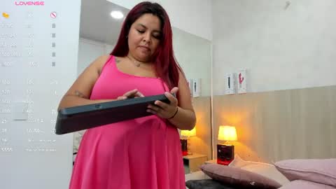 Snapshot of isabela_molina chatting on 07.28.26 ISABELA online show from 07.28.26
