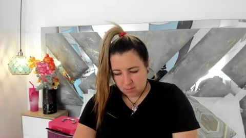 Mommy Isa online show from 07.08.26