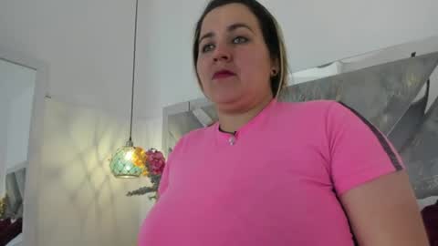 Mommy Isa online show from 07.25.26