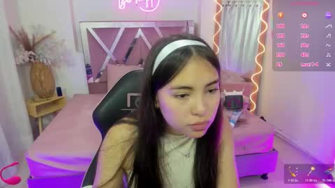 ISABELA  online show from 11.18.25