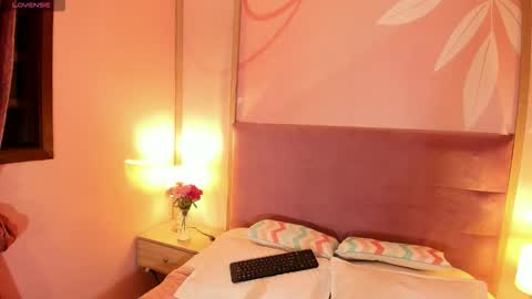 isabelastefano online show from 11.30.25