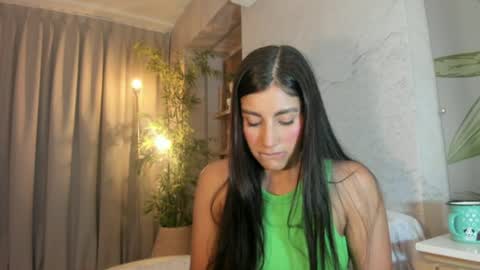 Snapshot of isabelastefano chatting on 07.18.26 isabelastefano online show from 07.18.26