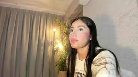 Snapshot of isabelastefano chatting on 07.19.26 isabelastefano online show from 07.19.26