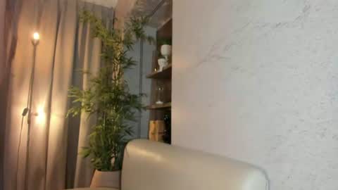 Snapshot of isabelastefano chatting on 07.21.26 isabelastefano online show from 07.21.26