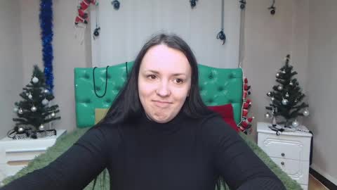 Snapshot of isabelblackberry chatting on 12.27.24 IsabelBlackberry online show from 12.27.24