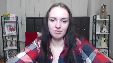 IsabelBlackberry online show from 11.23.25