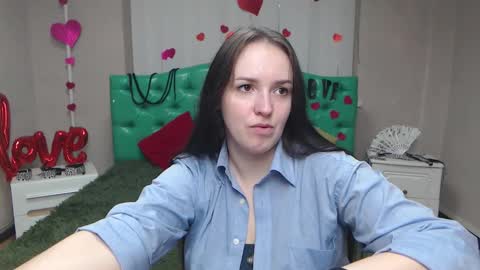 IsabelBlackberry online show from 11.24.25