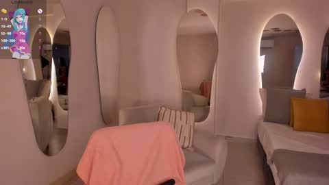 Isabel Bornner online show from 10.27.25