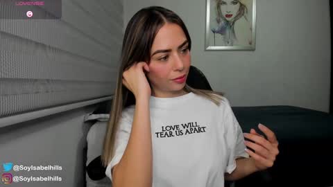 Snapshot of isabelhills chatting on 10.14.25 Isa online show from 10.14.25