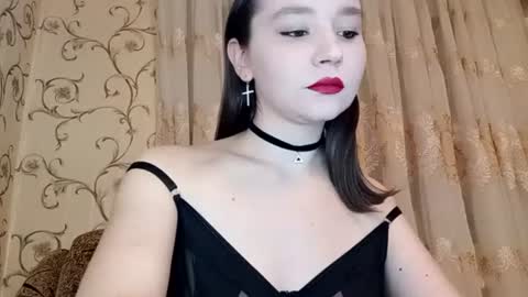Isabel online show from 07.17.26
