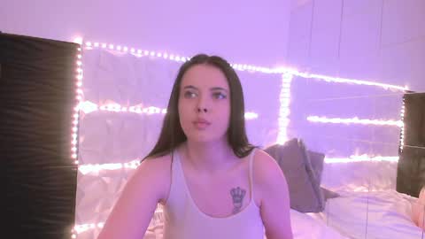 Isabelle online show from 05.05.26