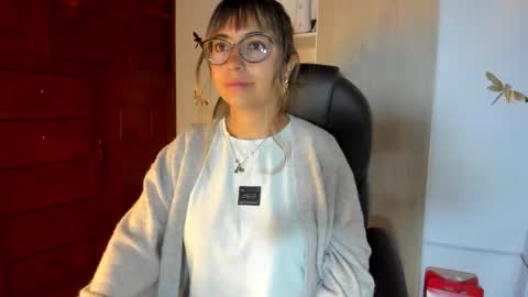 Snapshot of isabella22_1 chatting on 02.19.26 Isabella22 1 online show from 02.19.26