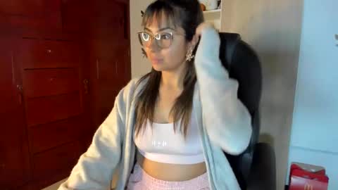 Snapshot of isabella22_1 chatting on 02.24.26 Isabella22 1 online show from 02.24.26