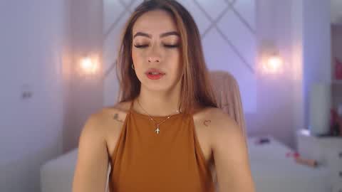 Isa  online show from 09.29.25