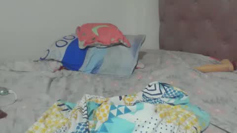 isabella online show from 02.14.25