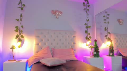   online show from 01.12.25