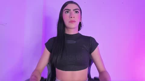 Isabella Moon9 online show from 06.20.26