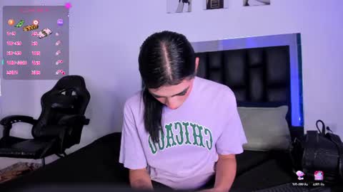 Isabella Moon9 online show from 06.26.26