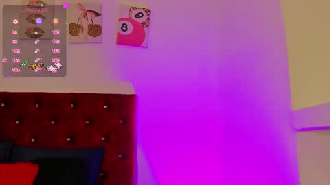 Isabella Moon9 online show from 07.08.26