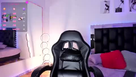 Isabella Moon9 online show from 07.22.26