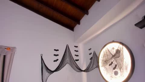 isabella_rosssi1 online show from 10.19.25