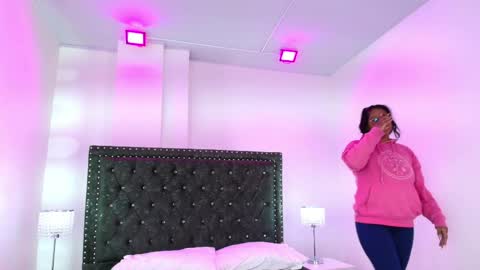 Isabella  online show from 06.02.26