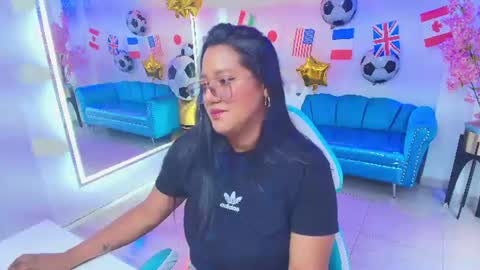 Isabella  online show from 06.22.26