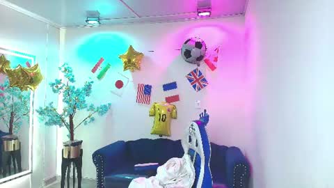 Isabella  online show from 07.16.26