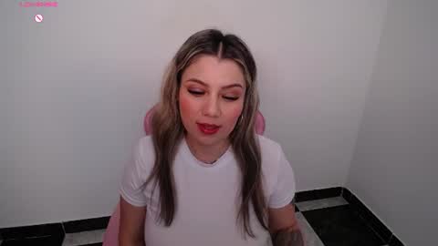 Snapshot of isabella_wish1 chatting on 07.08.26 isabella_wish1 online show from 07.08.26