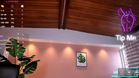 Isabella  Everyday From 0530 to 1430 Col Time online show from 02.04.25