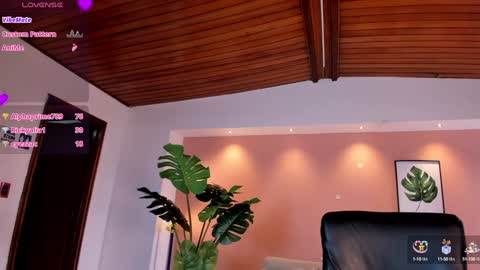 Isabella  Everyday From 0530 to 1430 Col Time online show from 02.05.25