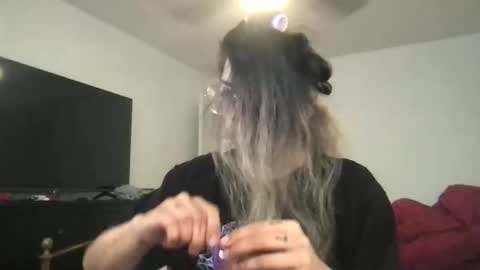 Snapshot of isabellaelizabeth chatting on 04.13.26 isabellaelizabeth online show from 04.13.26