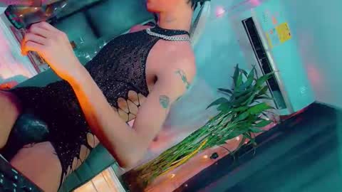 isabellagirs online show from 04.28.26