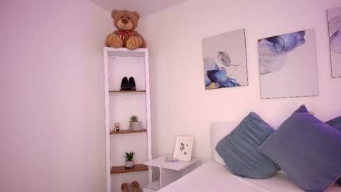 Isabella  online show from 05.29.26