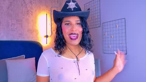 Isabella online show from 10.28.25