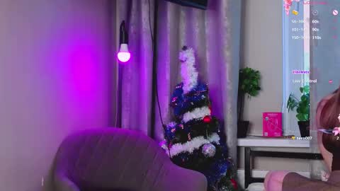 Hi Im Bella online show from 12.18.25