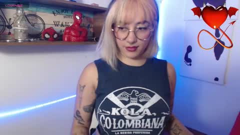 Snapshot of isabellakoff chatting on 02.11.25 Tati - online show from 02.11.25